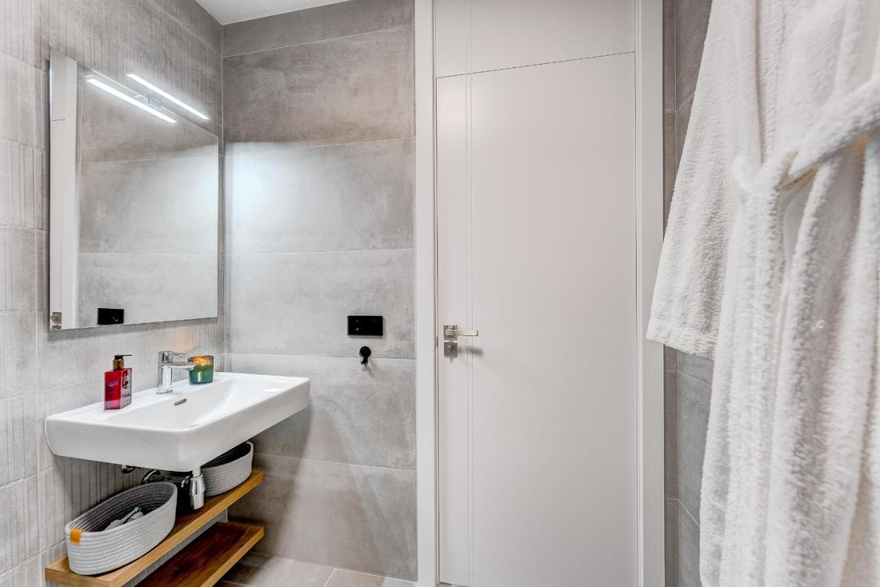 Modern New Apartment Las Terrazas De Costa Adeje. Heated Pool, Big Terrace And Private Parking Eksteriør bilde