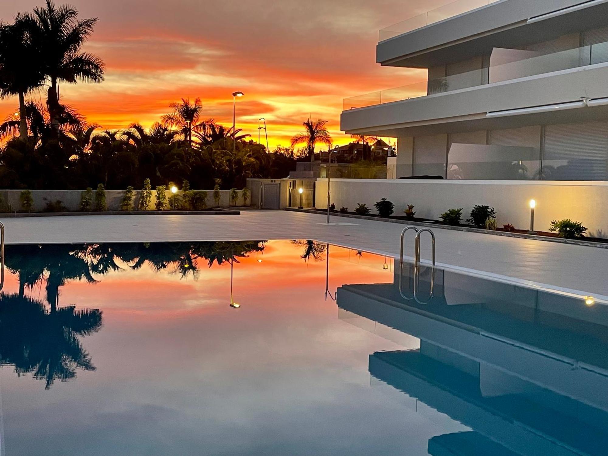 Modern New Apartment Las Terrazas De Costa Adeje. Heated Pool, Big Terrace And Private Parking Eksteriør bilde